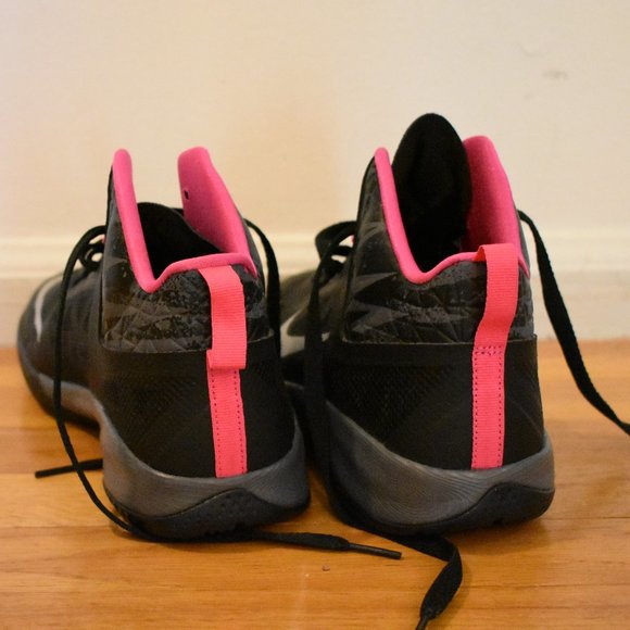 Nike Kids Size 7 Hyperfuse 2013 Basketball shoes - Picture 4 of 7